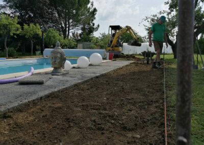 Décaissage pour aménagement abord de piscine.